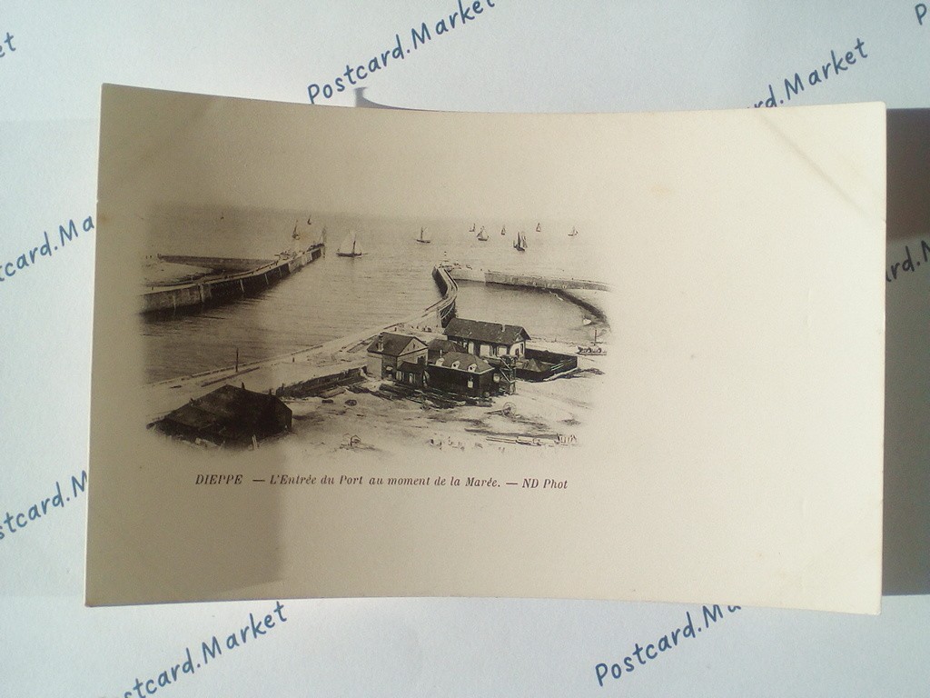 /France/Dieppe/FR_place_190x_Dieppe. Entre du Port au moment de la Maree.jpg